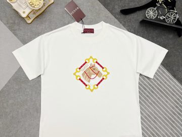GUCCI T shirt