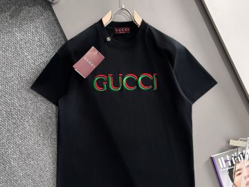 GUCCI T shirt