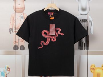 GUCCI T shirt