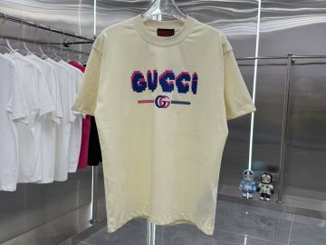 GUCCI T shirt