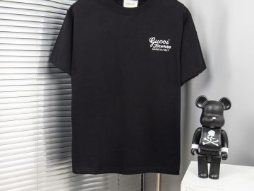 GUCCI T shirt